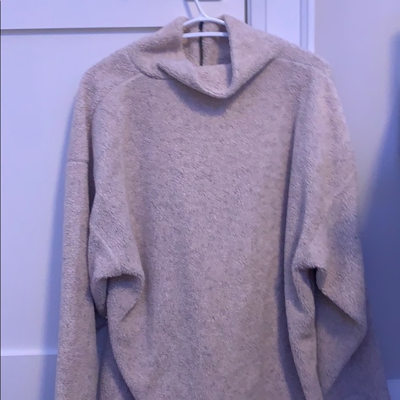 Attraction sweater - Picture 2 of 3